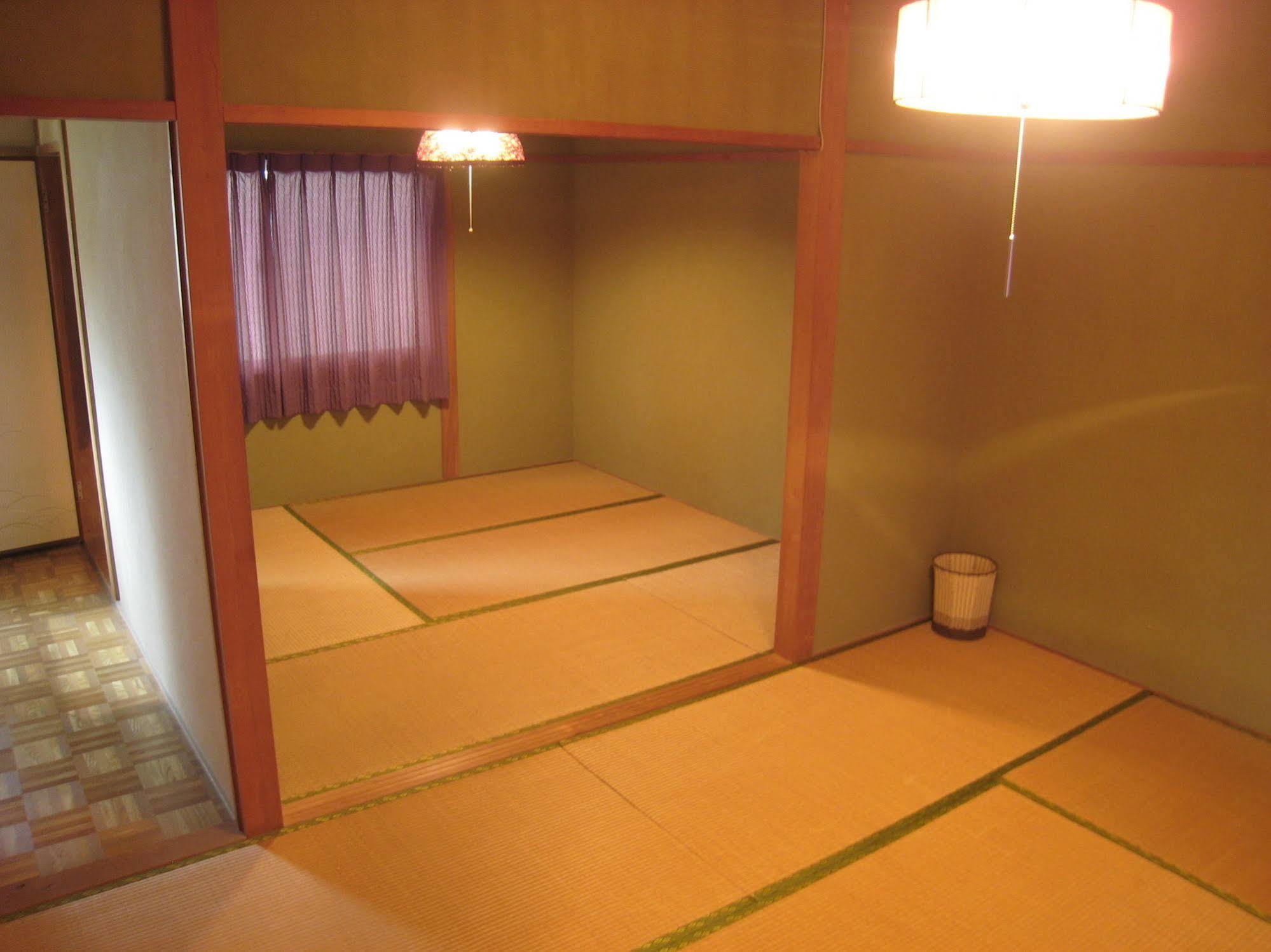 Nagasaki Kagamiya Hostel Buitenkant foto